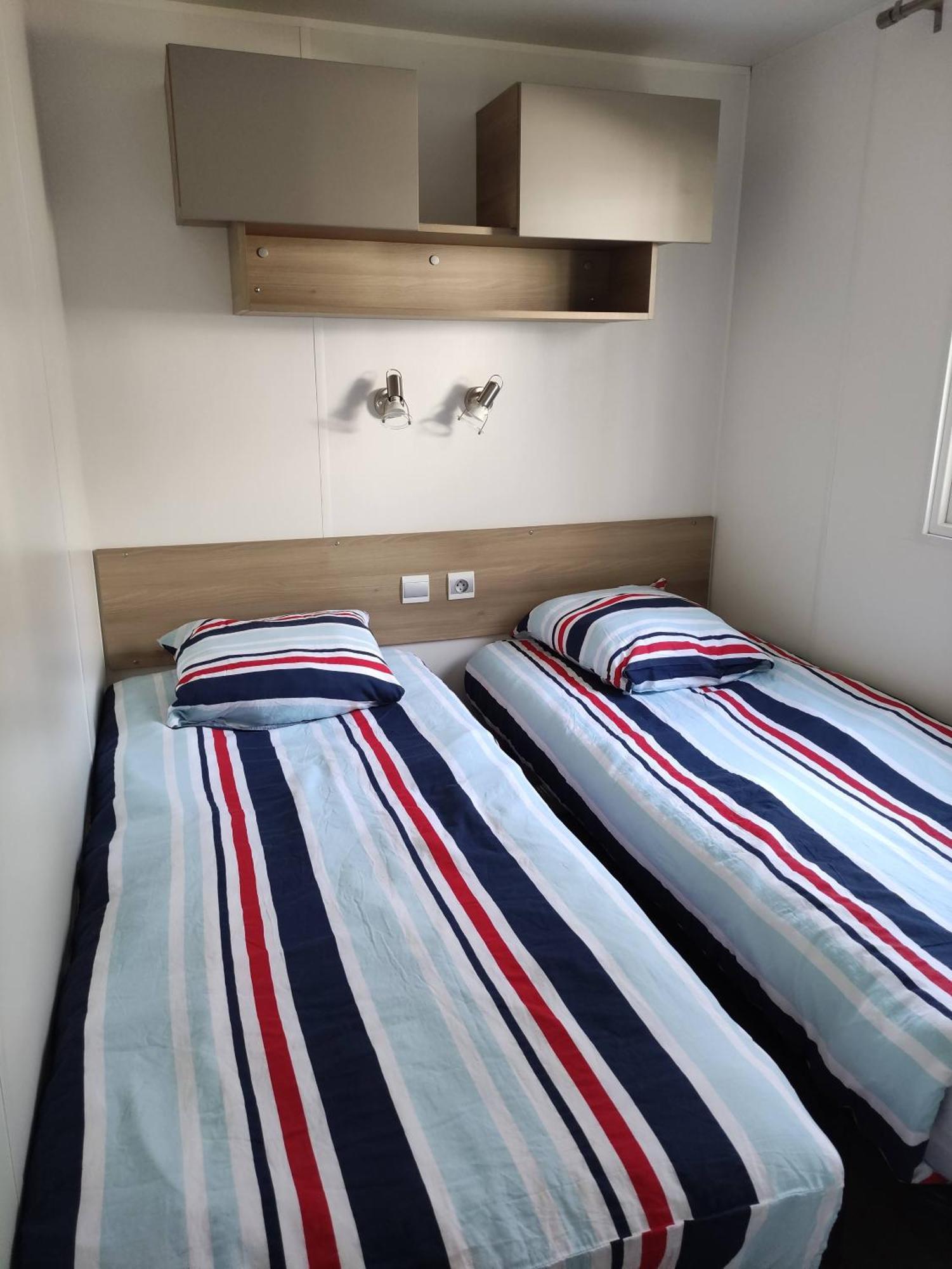 Mobil-Home 6/8 Personnes Au Domaine De Kerlann, Пон-Авен Екстериор снимка